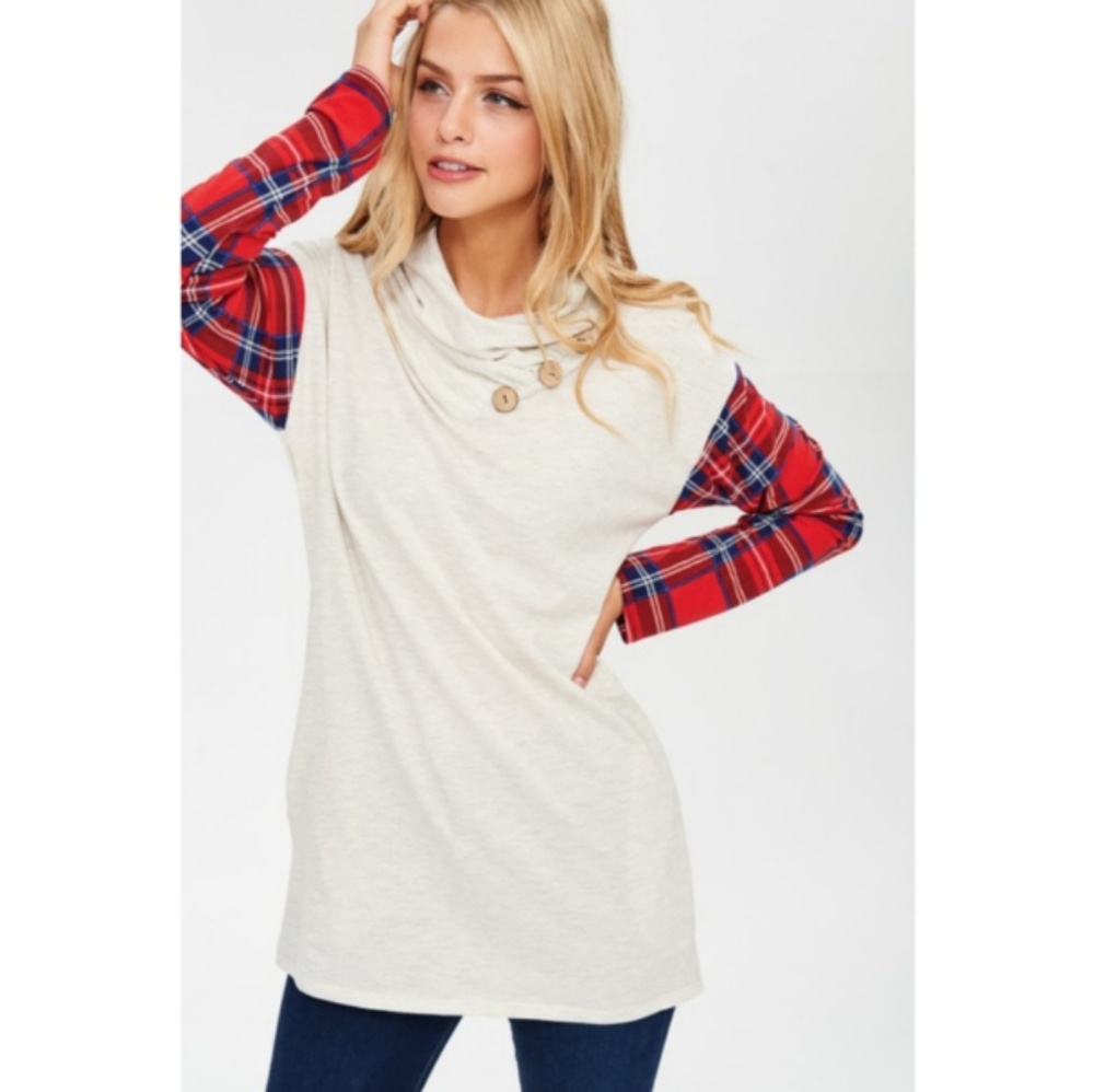 Lovely J | Plaid Sleeve Top